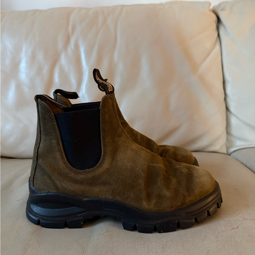 Sage Green Blundstone Boots